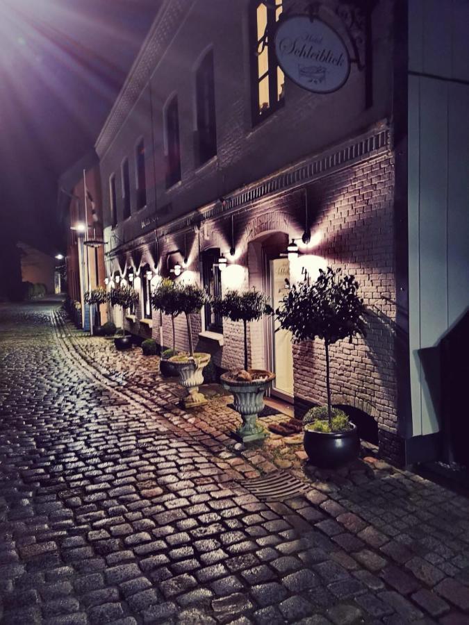 Das Kleine Hotel Schleiblick Schleswig Exterior photo